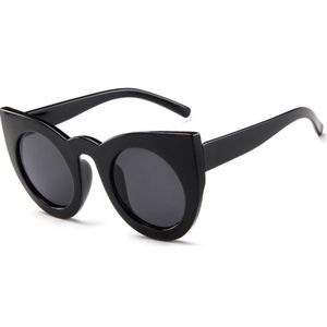 Cat Eye Sunglasses 😺🖤😎